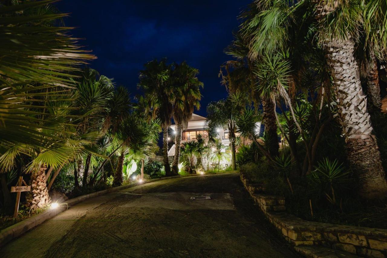 Orraon Lux Aparts Preveza Bagian luar foto