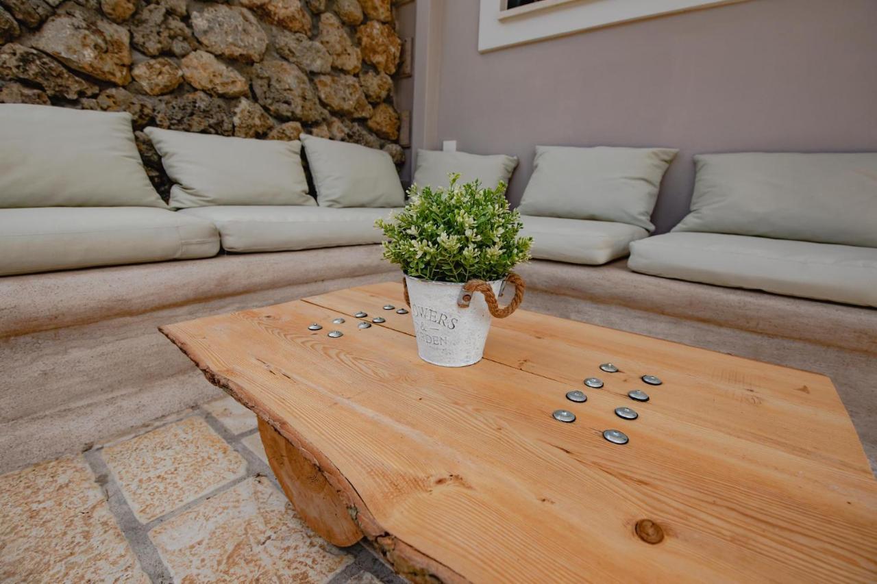 Orraon Lux Aparts Preveza Bagian luar foto