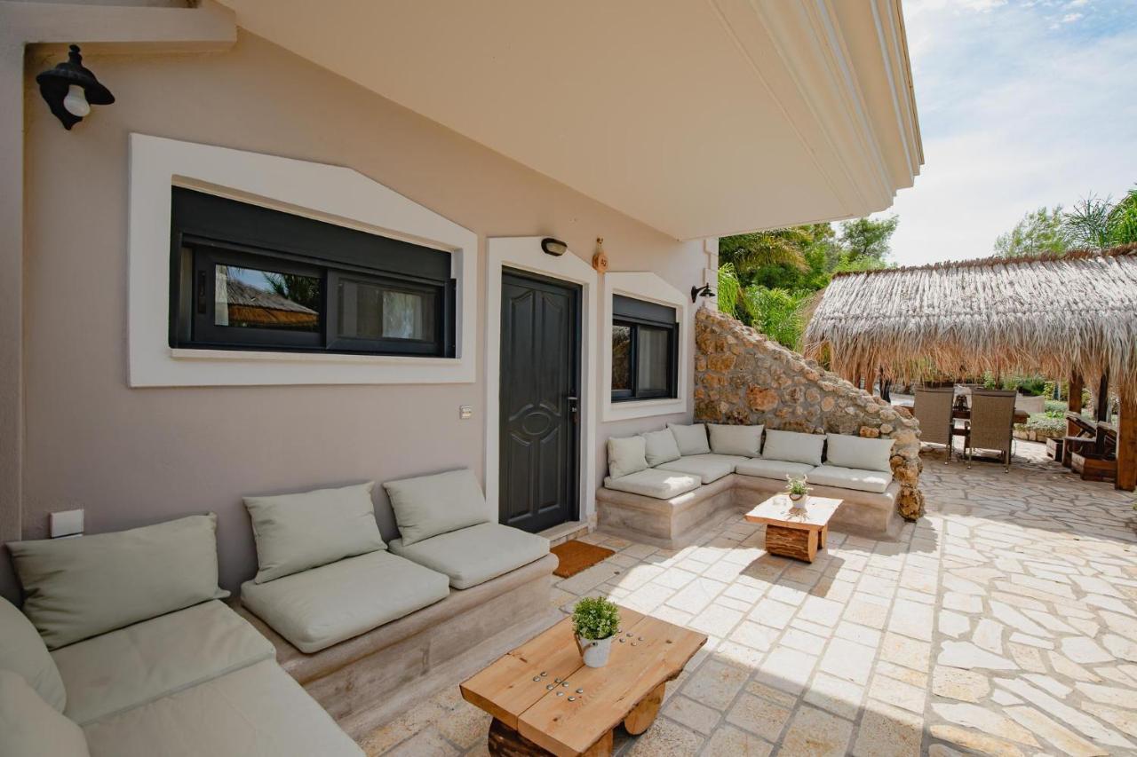 Orraon Lux Aparts Preveza Bagian luar foto